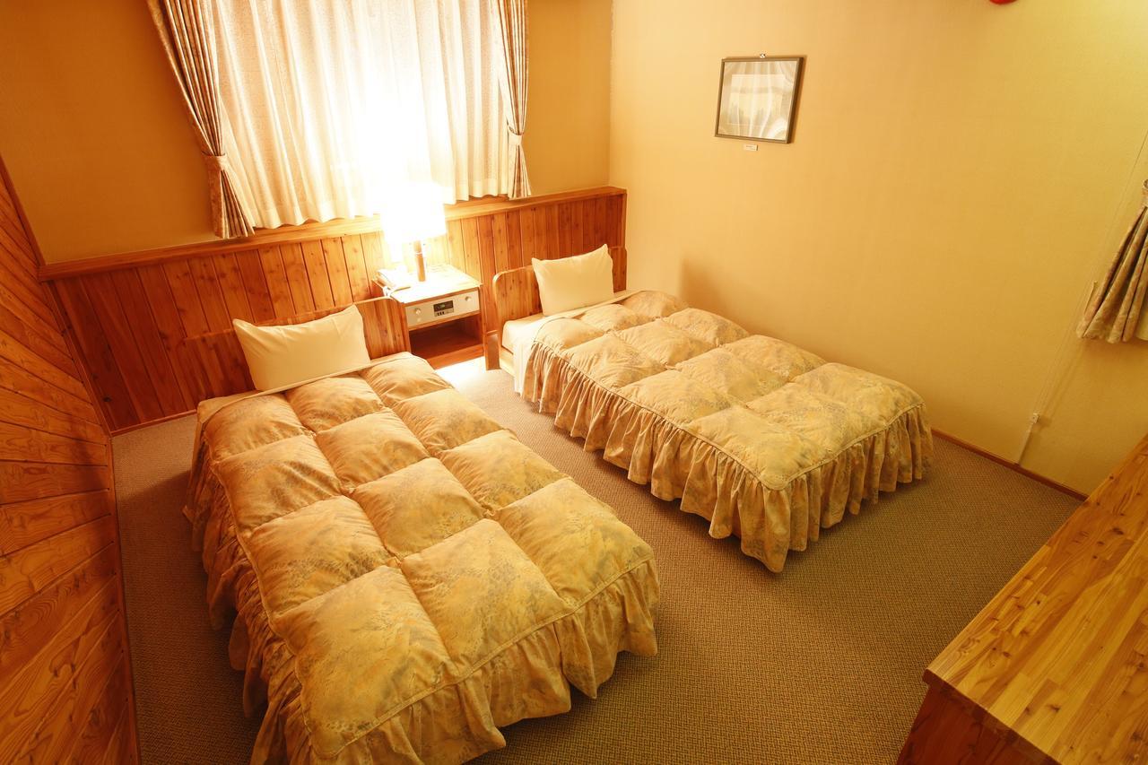 Log Hotel Larch Lake Kanayama Minamifurano Room photo